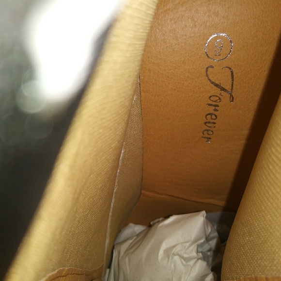 Tyrant Military Lace Up Platform Ankle Bootie - Picture 5 of 8